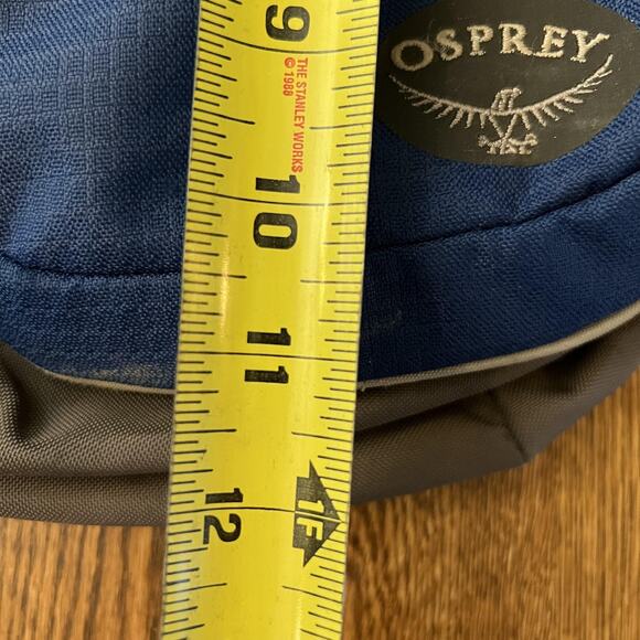 Osprey Veer Sling Backpack Recycled Blue Gray 12x10 Mesh Pocket Travel Bag - Picture 8 of 10